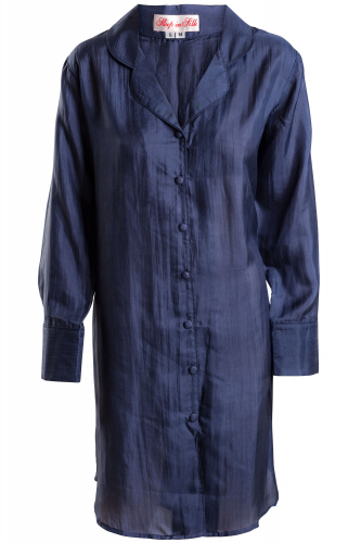 Resestorskjorta, marinblå i gruppen Sidenplagg / Sidennattlinnen hos Sleep in Silk (rese34sto4)